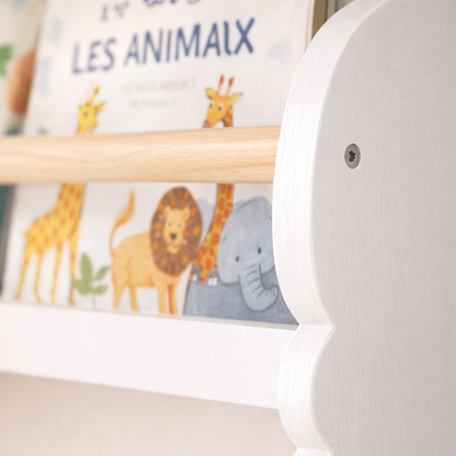 Détail de la découpe nuage et des barres en bois de pin naturel du modèle Laponie